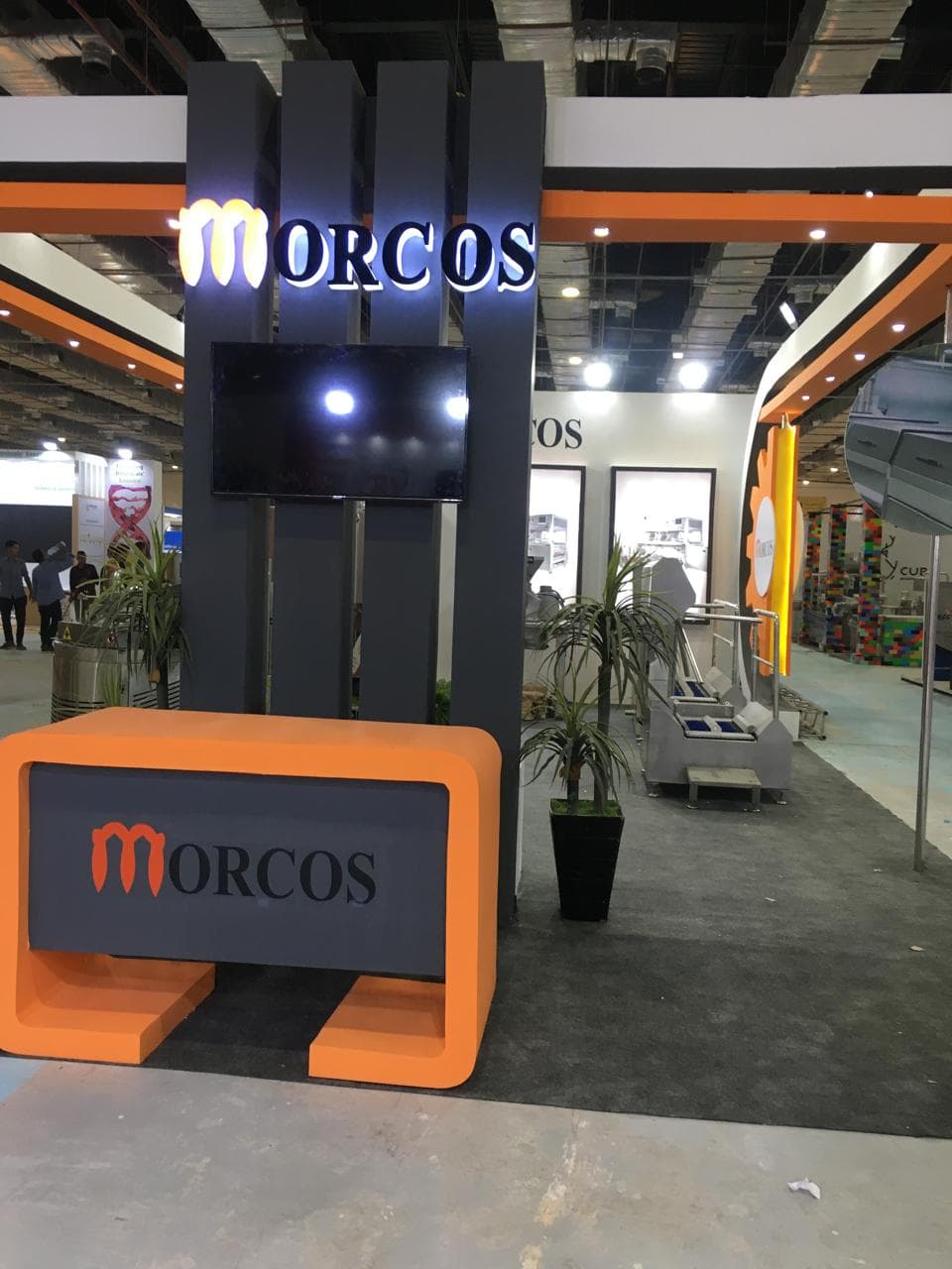 Overhead mirror rig detail, Equal's stand for Morcos Machinery